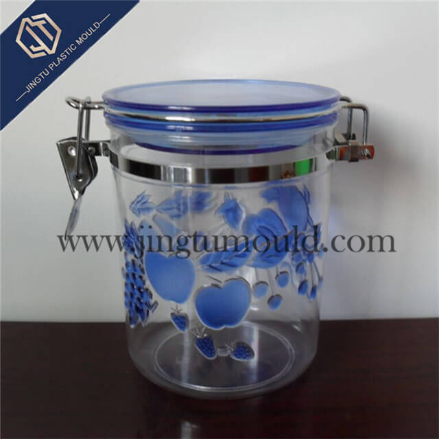 Plastic sealed cans for preserve packaging 
